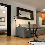 Modern 1Br Flat In Heart Of Warsaw With Parking