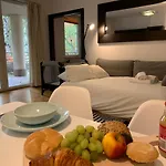 Modern 1Br Flat In Heart Of Warsaw With Parking