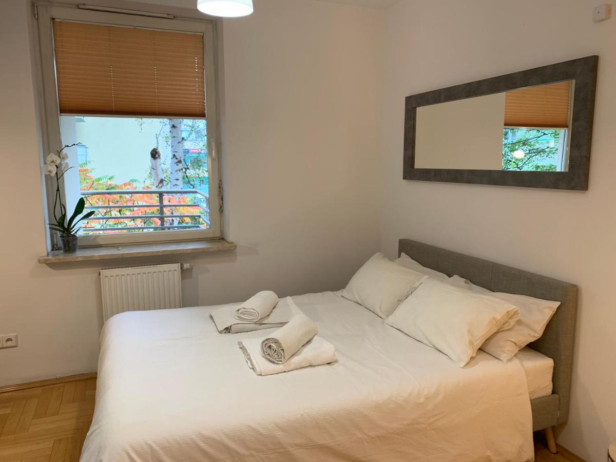 Modern 1br Flat In Heart Of With Parking Warsaw