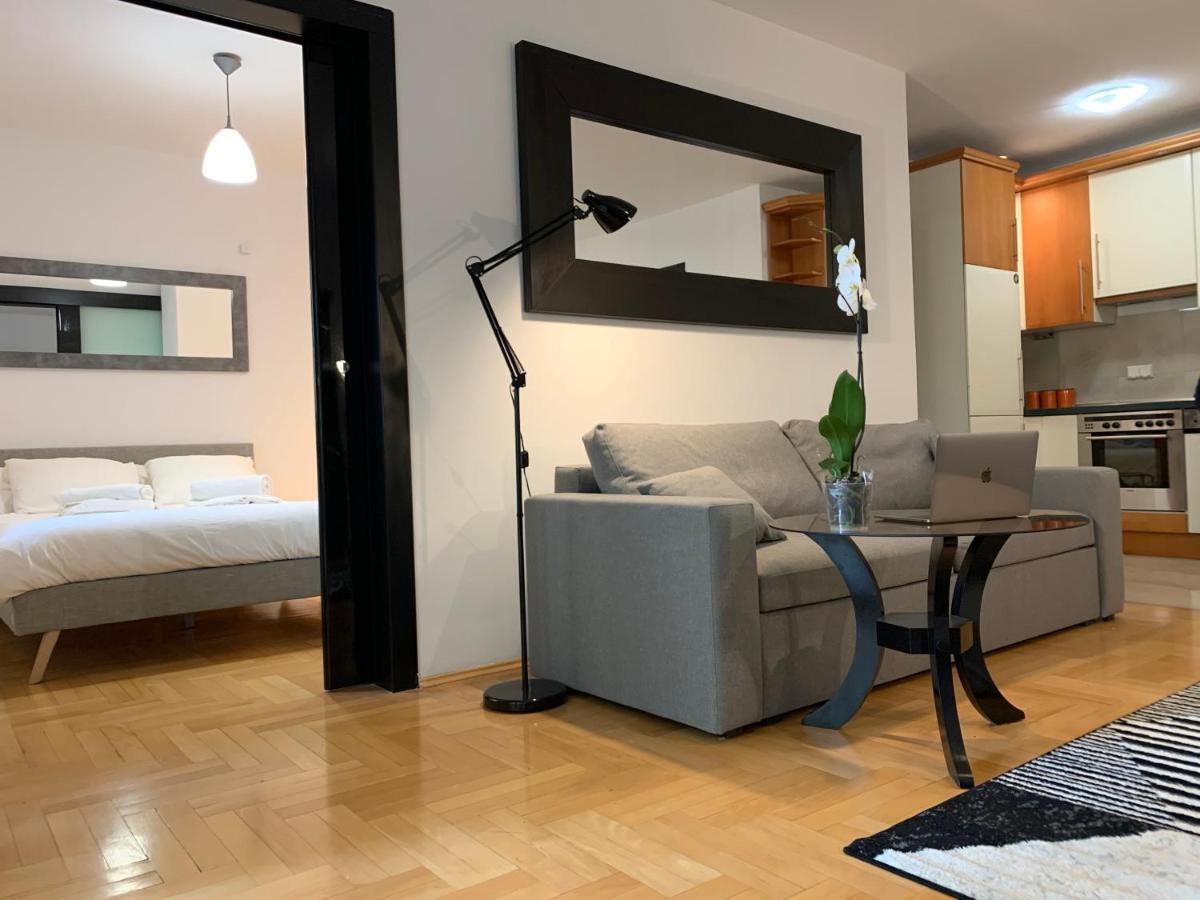 Appartement Modern 1br Flat In Heart Of With Parking